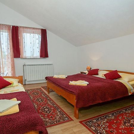 Giga Apartment Rakovica Exterior foto