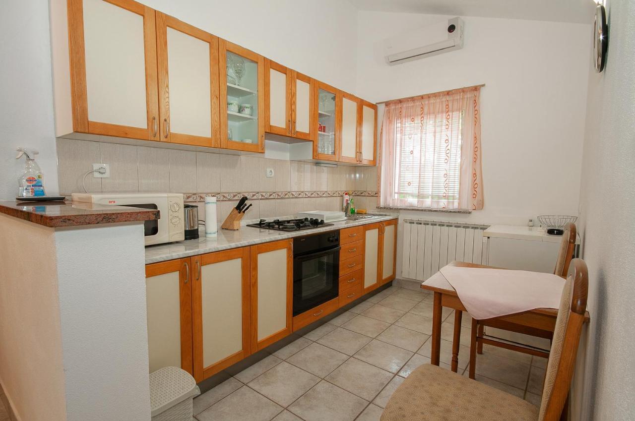 Giga Apartment Rakovica Exterior foto