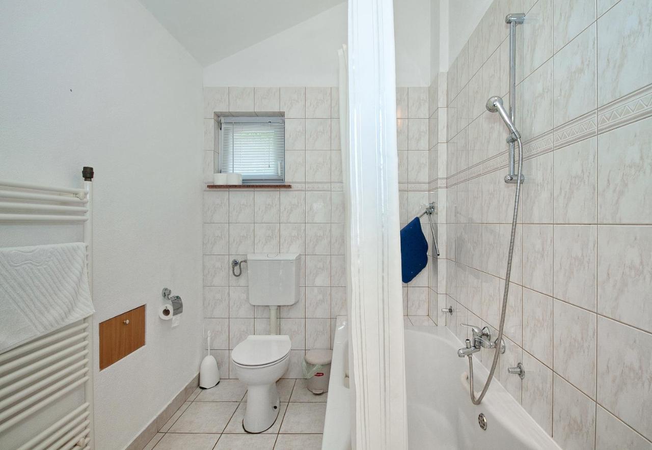 Giga Apartment Rakovica Exterior foto