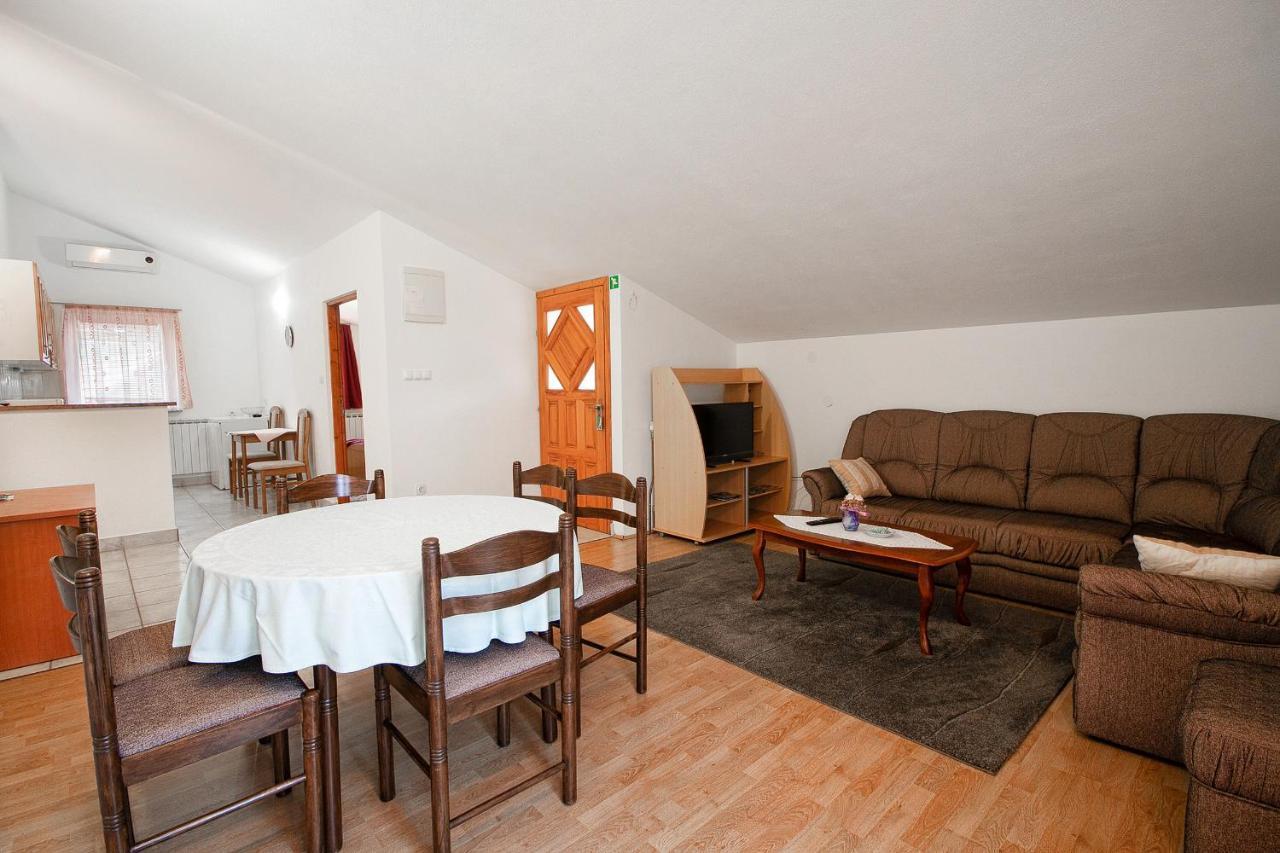 Giga Apartment Rakovica Exterior foto